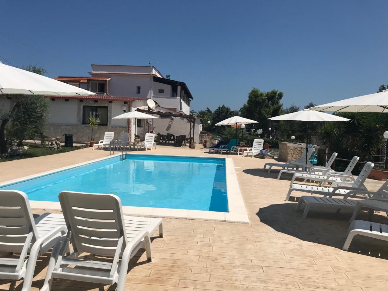 Agriturismo Azzarone Вьесте Экстерьер фото